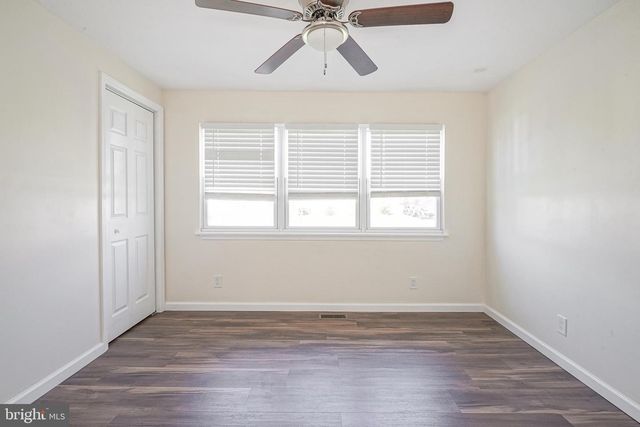 105 OXFORD ST, Vineland, NJ 08360