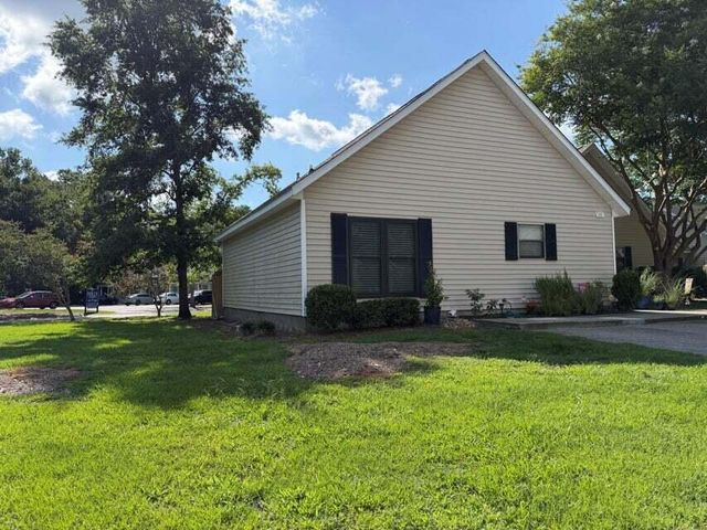 923 E Estates Boulevard Apt A, Charleston, SC 29414