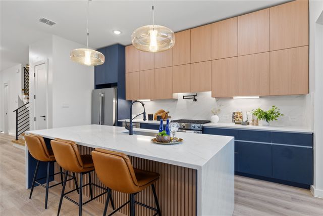 6720 Mabel Avenue, Dallas, TX 75209