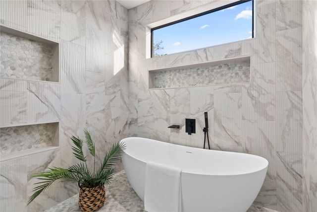 6720 Mabel Avenue, Dallas, TX 75209