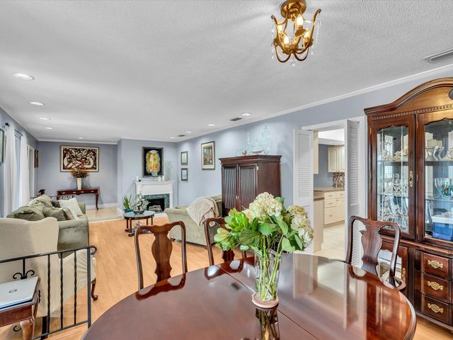 7381 SW 9th Street, Plantation, FL 33317