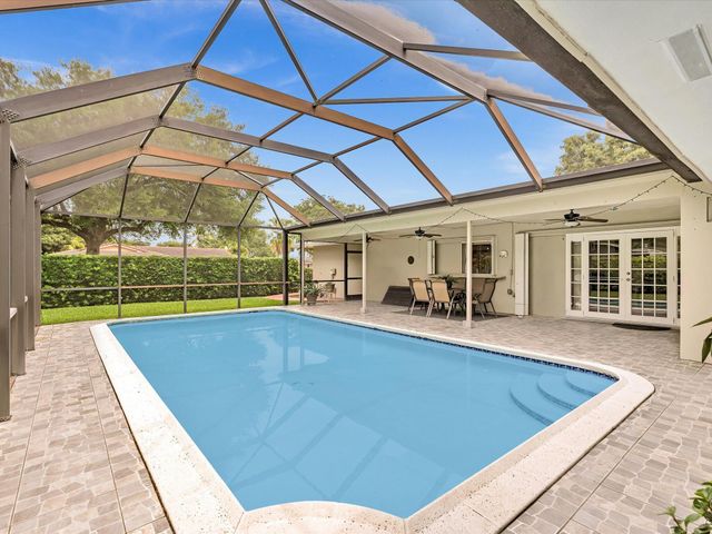 7381 SW 9th Street, Plantation, FL 33317