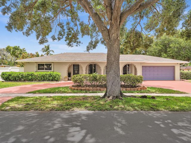 7381 SW 9th Street, Plantation, FL 33317