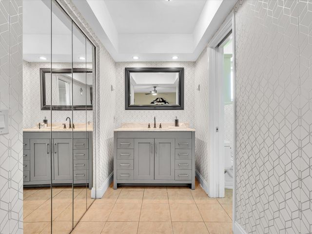 7381 SW 9th Street, Plantation, FL 33317