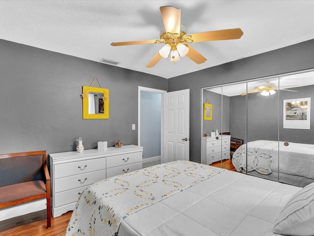 7381 SW 9th Street, Plantation, FL 33317