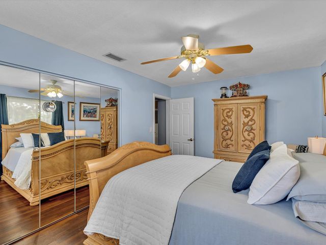 7381 SW 9th Street, Plantation, FL 33317