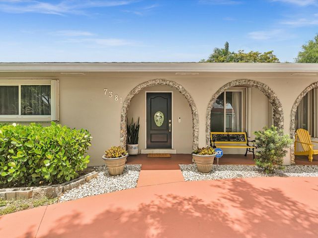7381 SW 9th Street, Plantation, FL 33317