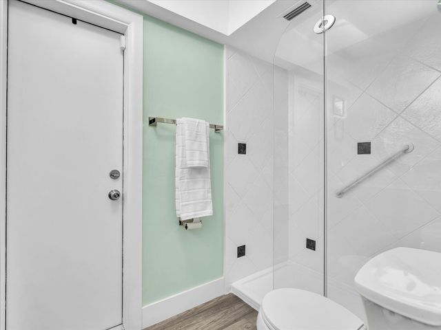 7381 SW 9th Street, Plantation, FL 33317