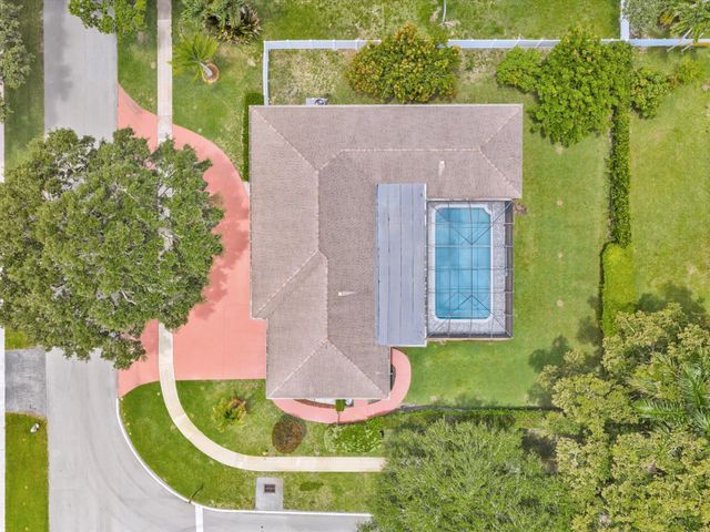 7381 SW 9th Street, Plantation, FL 33317