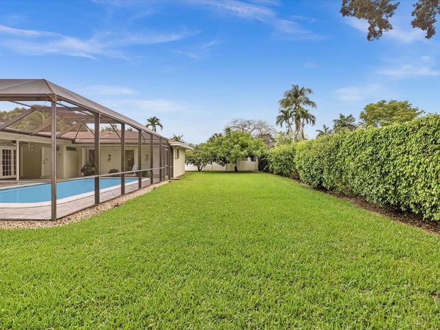 7381 SW 9th Street, Plantation, FL 33317