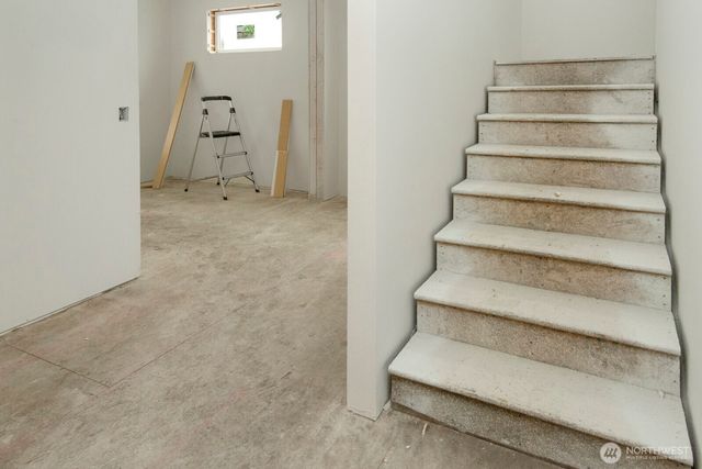 16933 32nd Avenue E, Tacoma, WA 98446