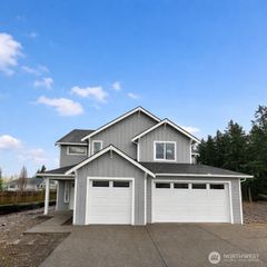 16933 32nd Avenue E, Tacoma, WA 98446