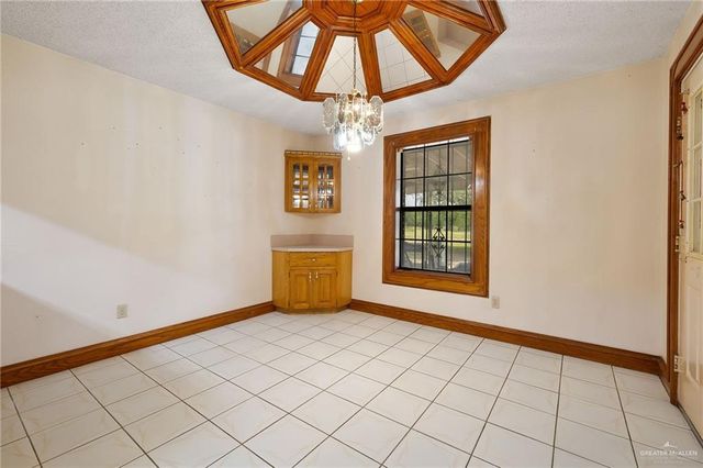 906 W Veterans Boulevard, Palmview, TX 78572