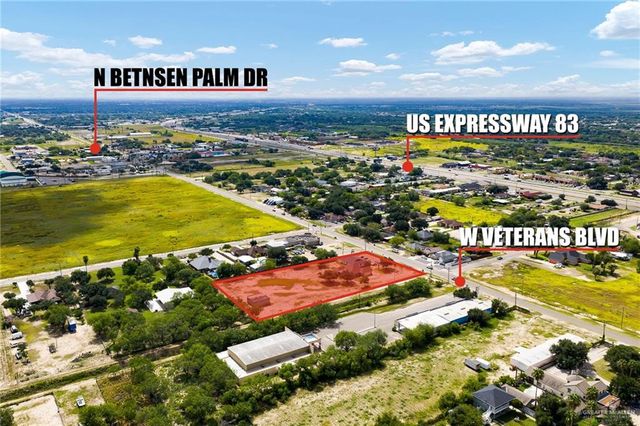 906 W Veterans Boulevard, Palmview, TX 78572