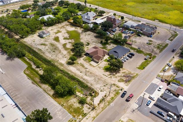 906 W Veterans Boulevard, Palmview, TX 78572