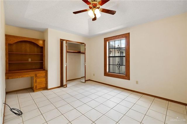 906 W Veterans Boulevard, Palmview, TX 78572