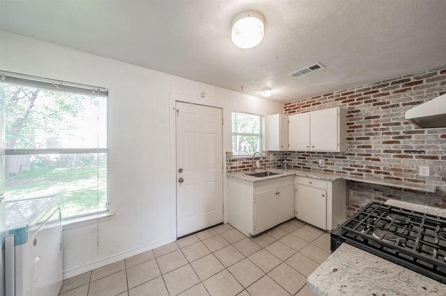 2703 Gus Thomasson Road, Dallas, TX 75228