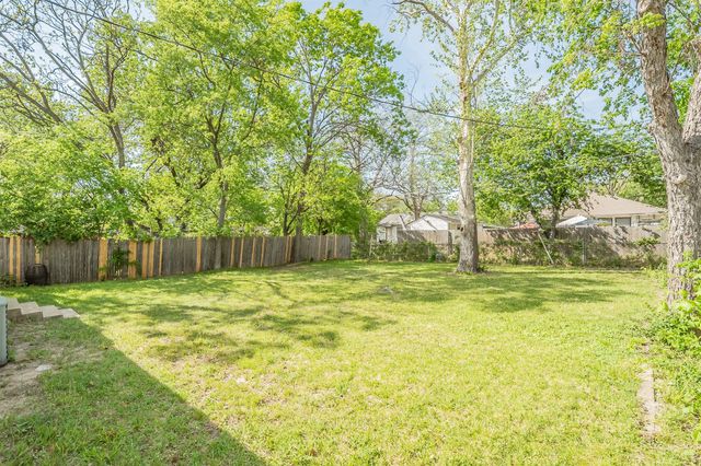 2703 Gus Thomasson Road, Dallas, TX 75228