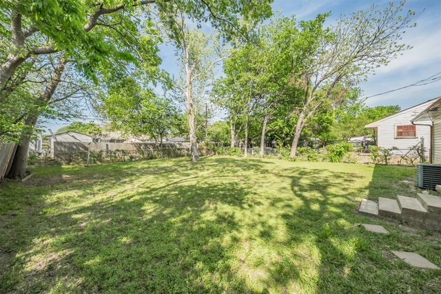 2703 Gus Thomasson Road, Dallas, TX 75228