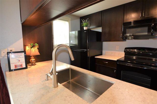 2626 North Boulevard 22, Houston, TX 77098