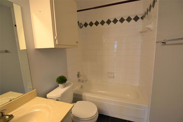 2626 North Boulevard 22, Houston, TX 77098