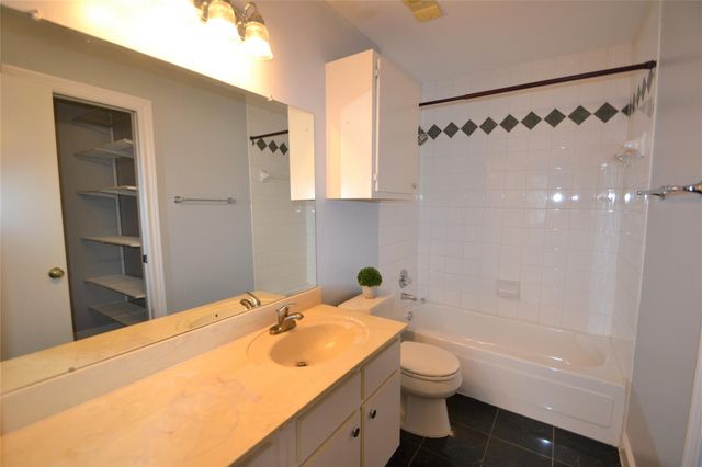 2626 North Boulevard 22, Houston, TX 77098