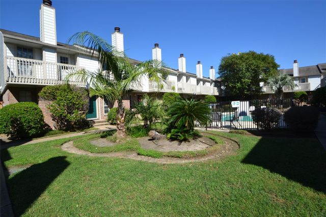 2626 North Boulevard 22, Houston, TX 77098