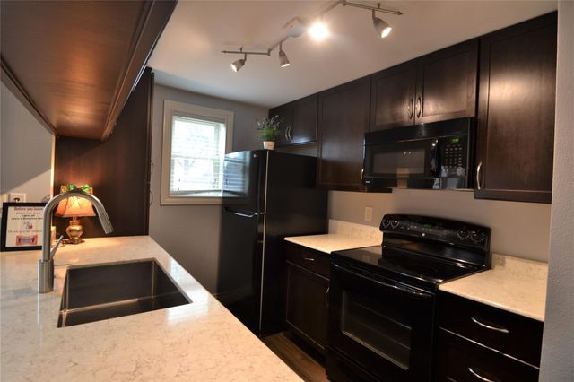 2626 North Boulevard 22, Houston, TX 77098