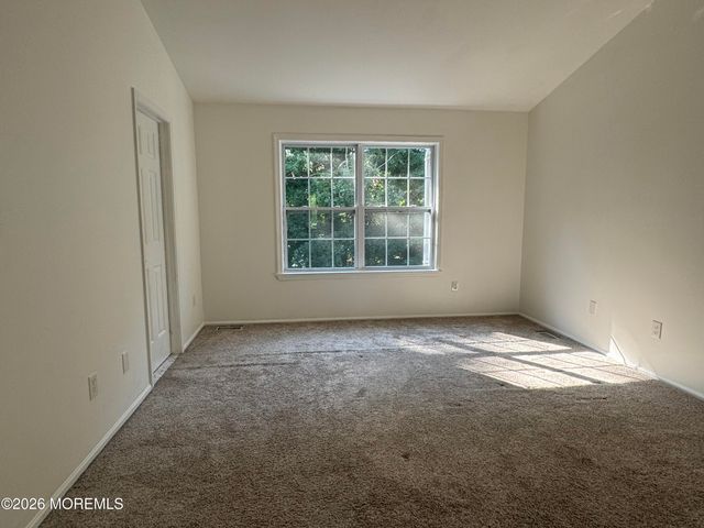 496 Cottonwood Court, Howell, NJ 07731