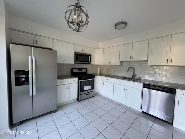 496 Cottonwood Court, Howell, NJ 07731