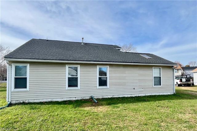 407 Collier CRES, Suffolk, VA 23434