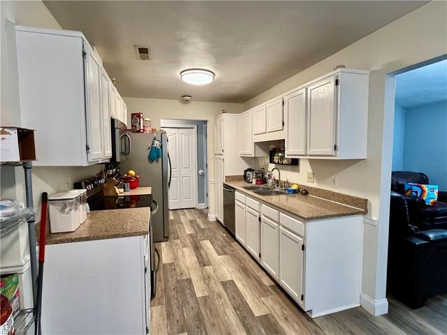 407 Collier CRES, Suffolk, VA 23434