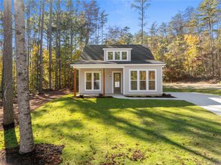 602 Dryden Drive, Westminster, SC 29693