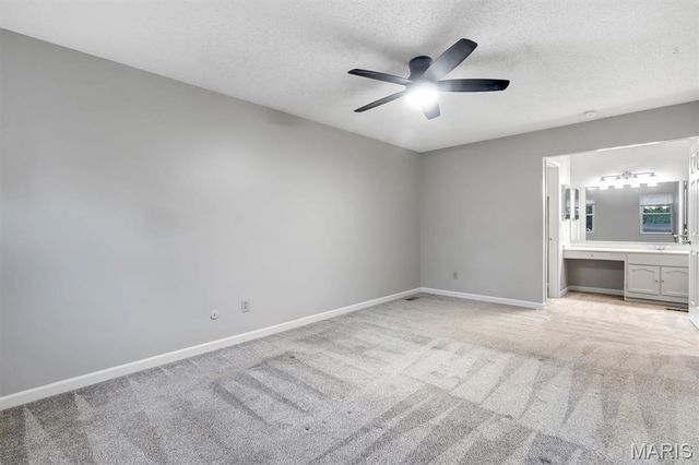 12771 Highstone Drive, St Louis, MO 63146