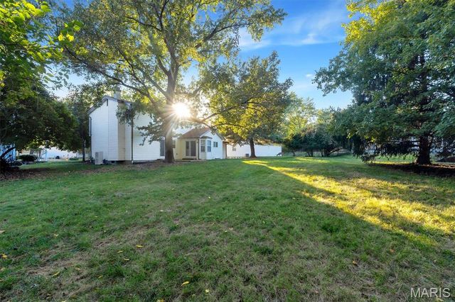 12771 Highstone Drive, St Louis, MO 63146