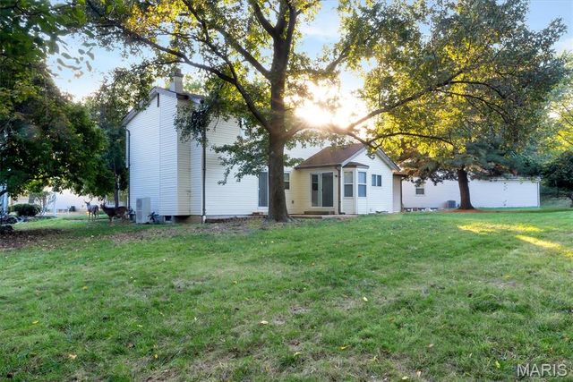 12771 Highstone Drive, St Louis, MO 63146