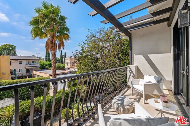 1203 N Vista Street, West Hollywood, CA 90046