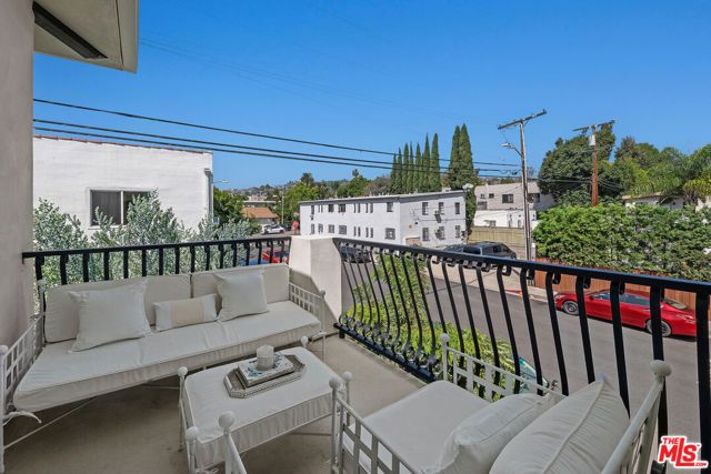 1203 N Vista Street, West Hollywood, CA 90046