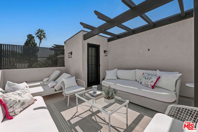1203 N Vista Street, West Hollywood, CA 90046
