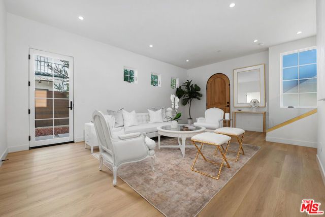 1203 N Vista Street, West Hollywood, CA 90046