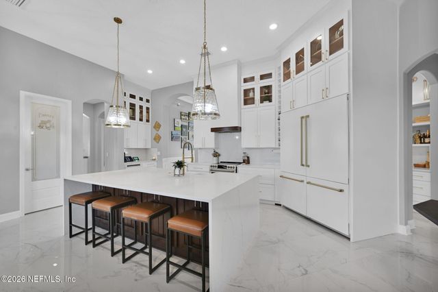 121 CHATSWORTH Drive, St. Johns, FL 32259