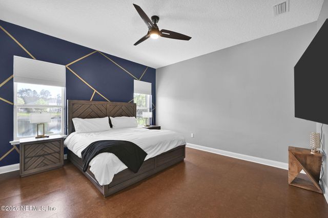 121 CHATSWORTH Drive, St. Johns, FL 32259