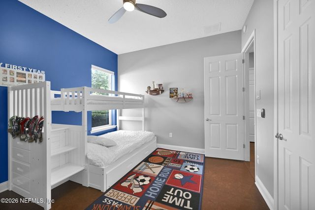 121 CHATSWORTH Drive, St. Johns, FL 32259