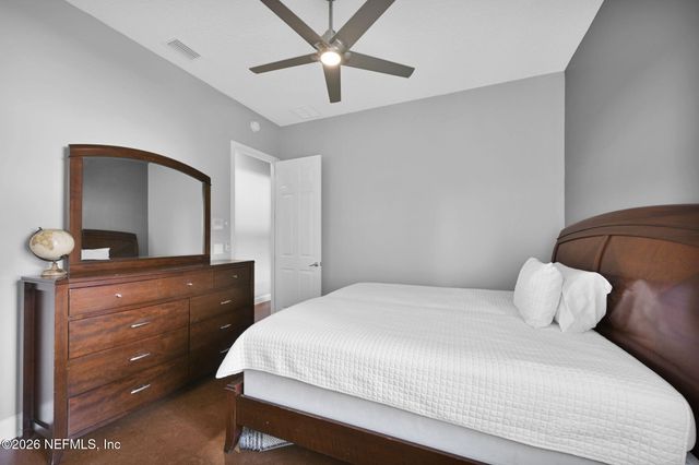 121 CHATSWORTH Drive, St. Johns, FL 32259