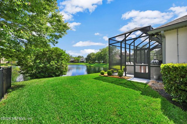 121 CHATSWORTH Drive, St. Johns, FL 32259