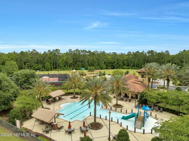 121 CHATSWORTH Drive, St. Johns, FL 32259