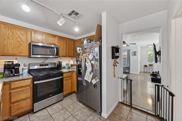 6924 Dancing Cloud Avenue, Henderson, NV 89011