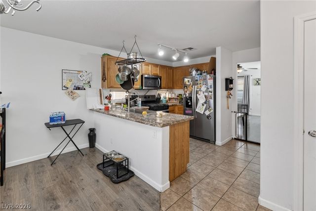 6924 Dancing Cloud Avenue, Henderson, NV 89011