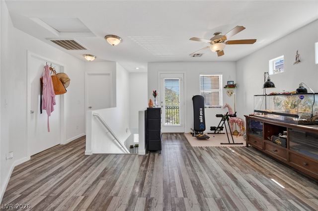 6924 Dancing Cloud Avenue, Henderson, NV 89011