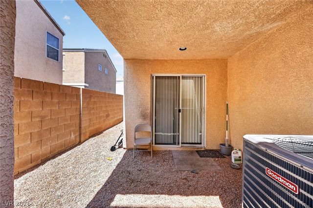 6924 Dancing Cloud Avenue, Henderson, NV 89011